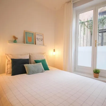 Appartamento In The Heart Of Old Lille: Rue De La Monnaie